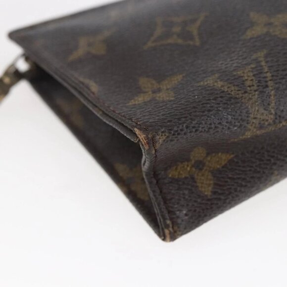 LOUIS VUITTON Monogram Poche Toilette 15 Pouch - Picture 13 of 16